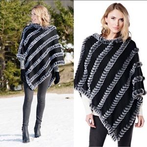 NWT!!  Donna Salyer’s Fabulous Furs Knit & Faux Fur Poncho Black & Grey O/S